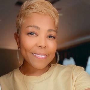 Meet your Posher, Lakeisha